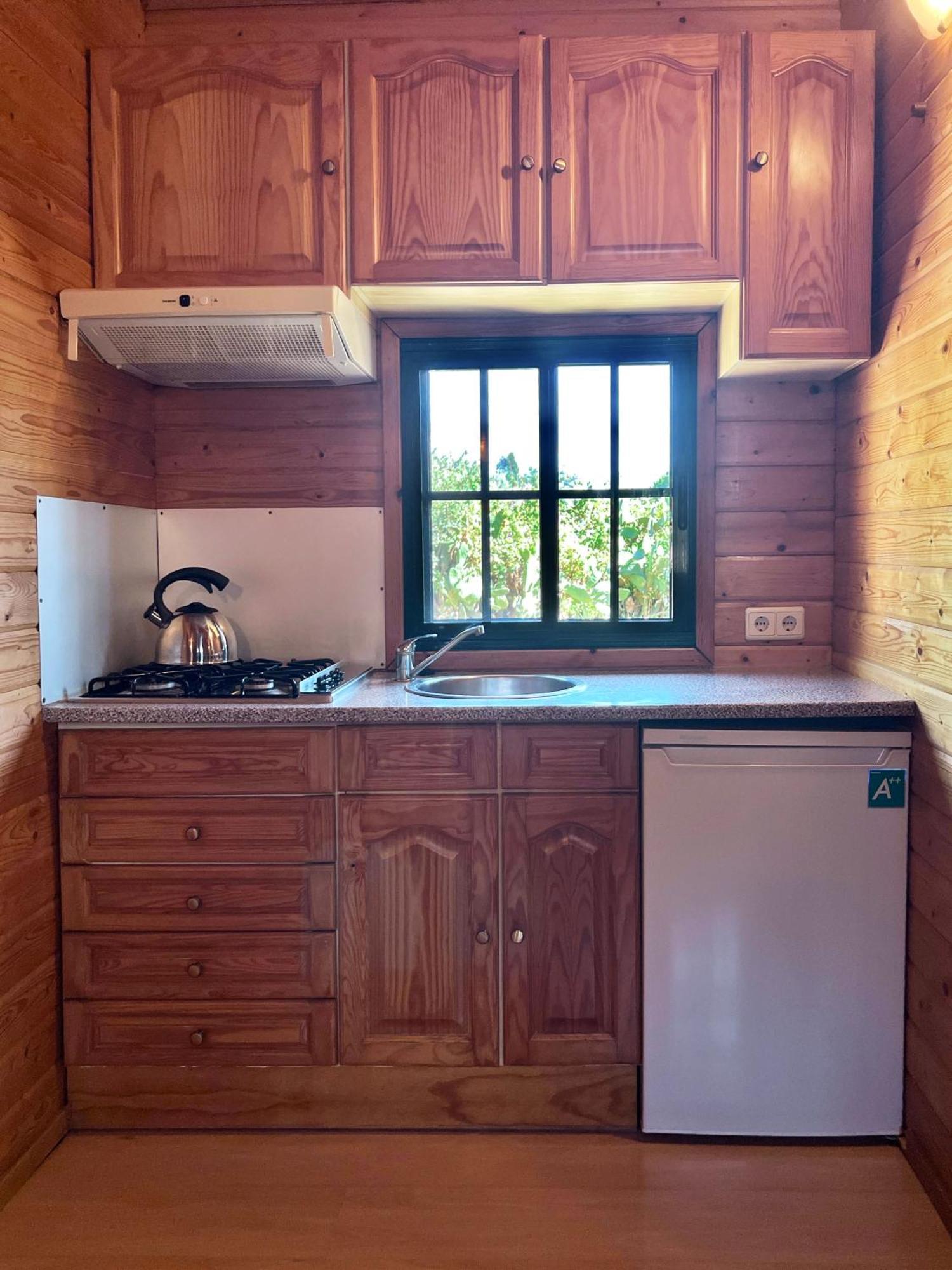 雷东多小屋酒店 Junceira 外观 照片